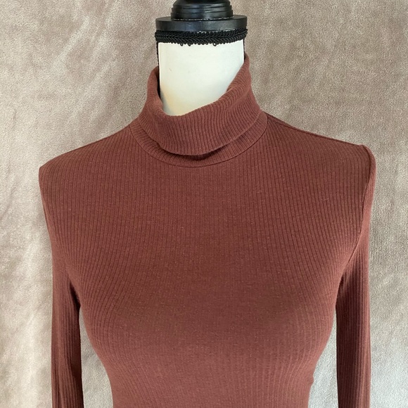 Urban Outfitters Knit Dress. Fall 🍂 - Picture 2 of 8